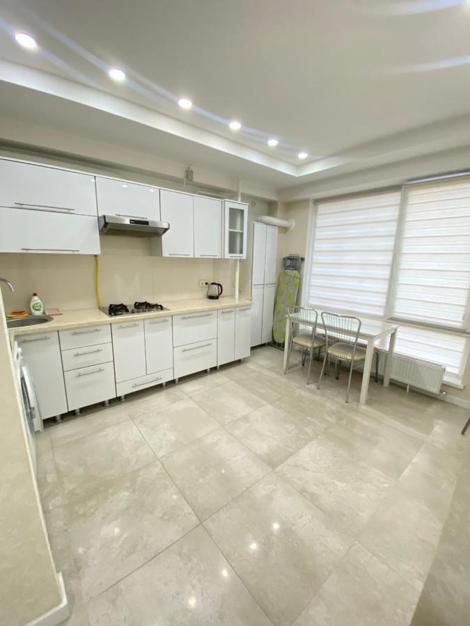 New Lux Apartment In Chişinǎu Buitenkant foto