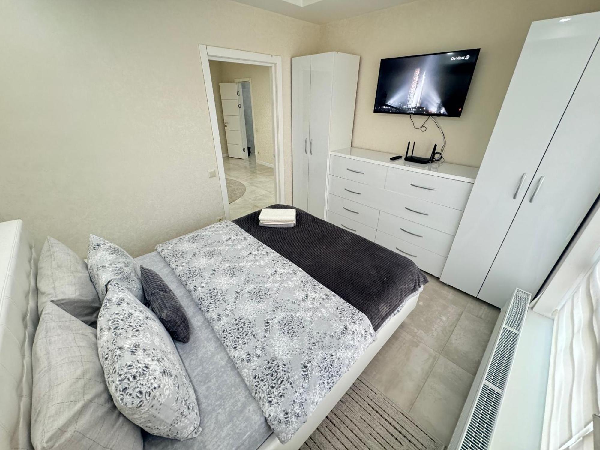 New Lux Apartment In Chişinǎu Buitenkant foto