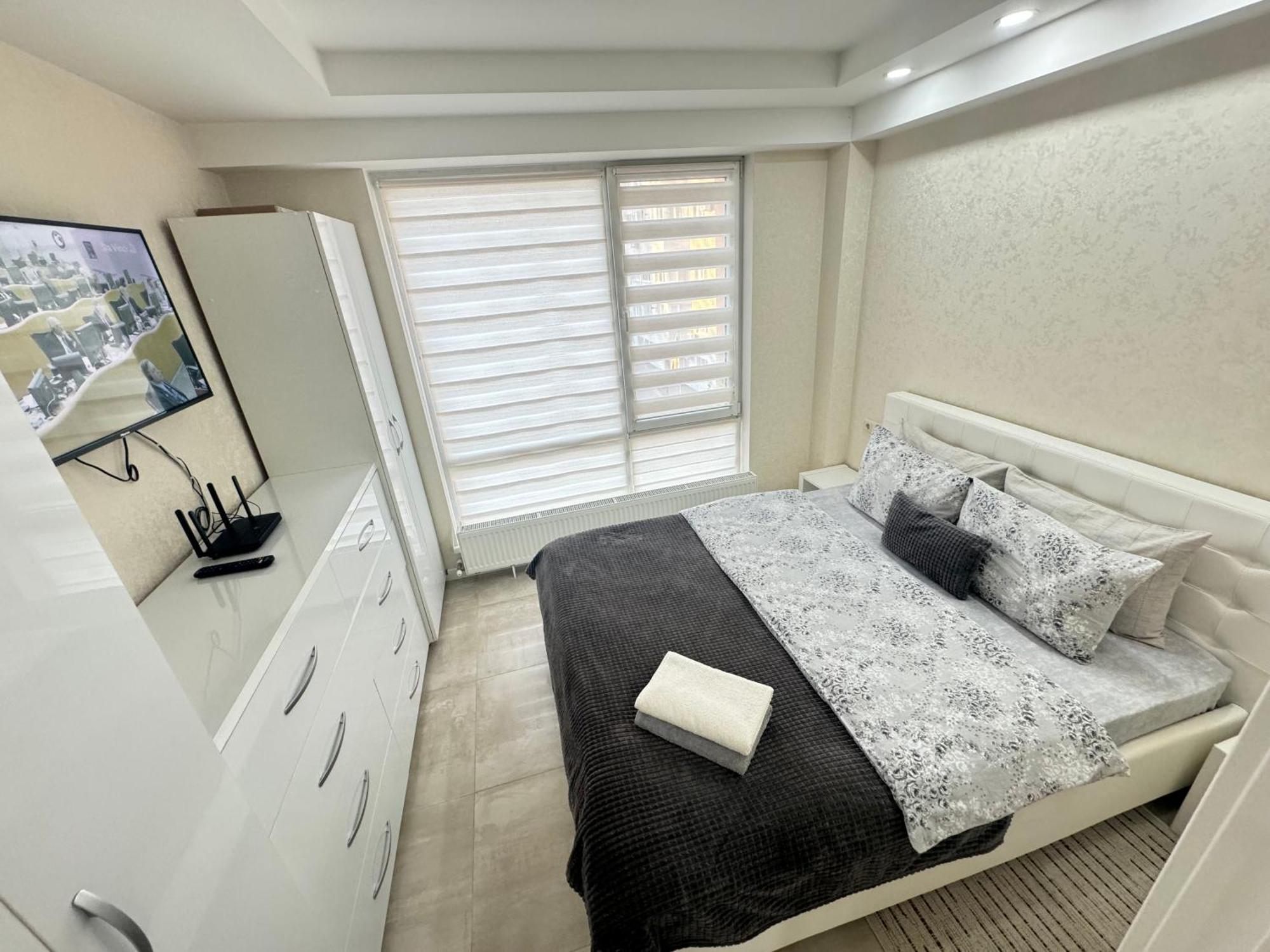 New Lux Apartment In Chişinǎu Buitenkant foto