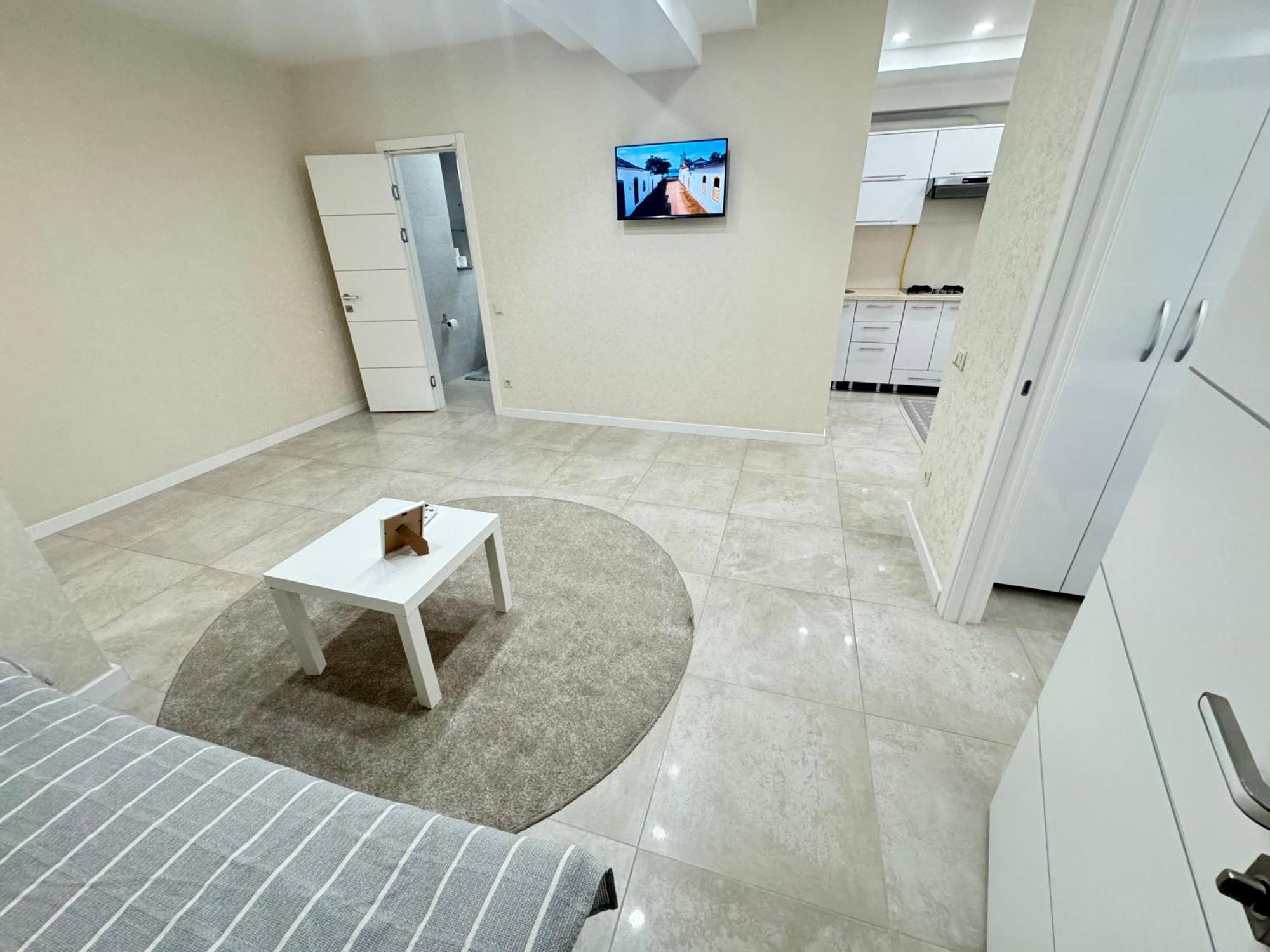 New Lux Apartment In Chişinǎu Buitenkant foto