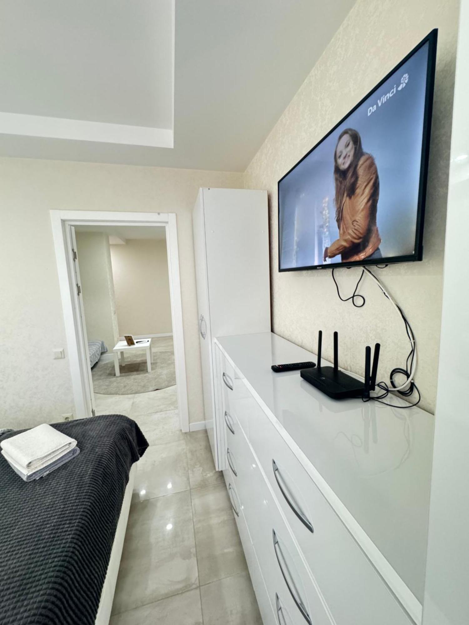 New Lux Apartment In Chişinǎu Buitenkant foto