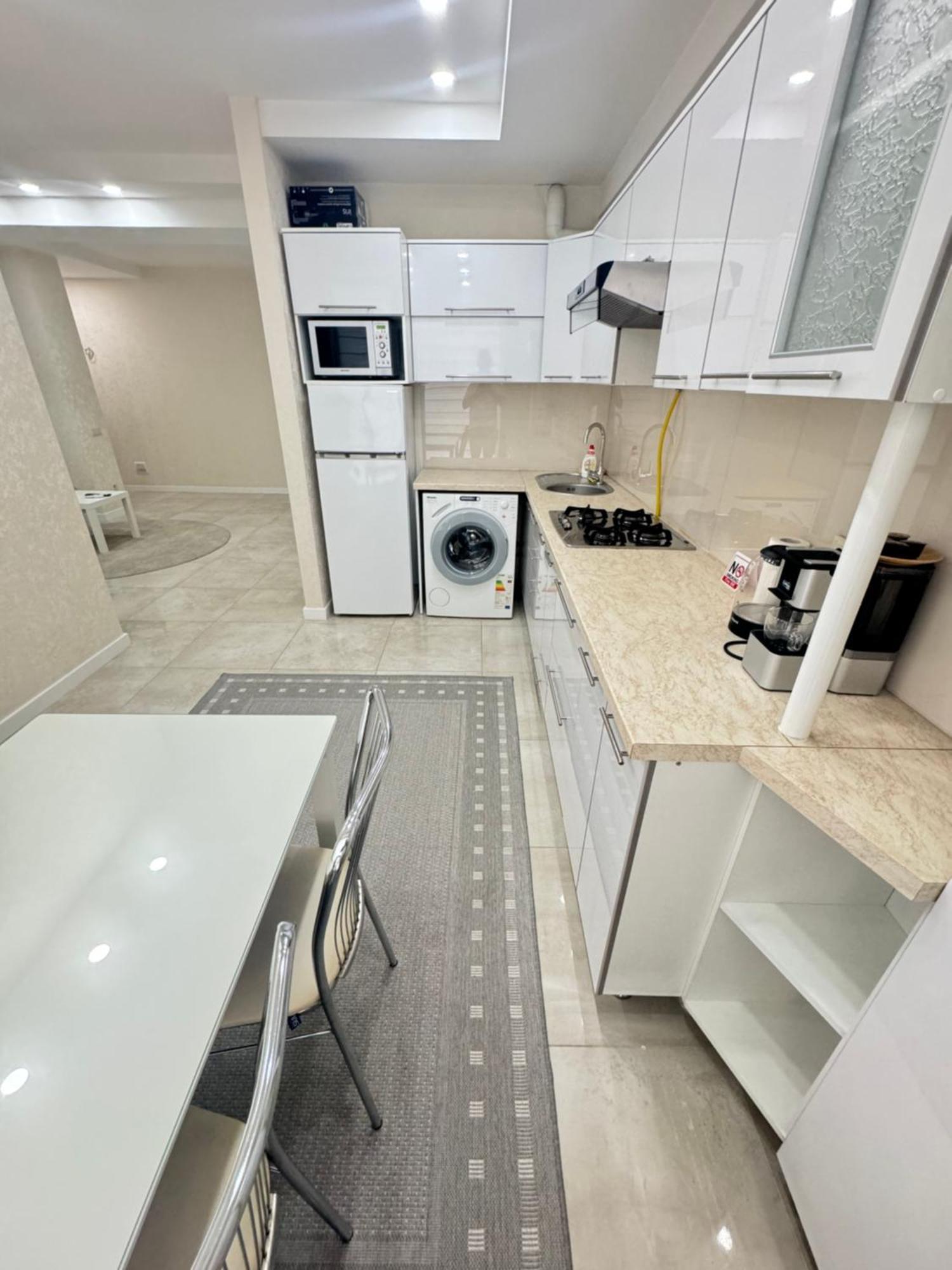 New Lux Apartment In Chişinǎu Buitenkant foto