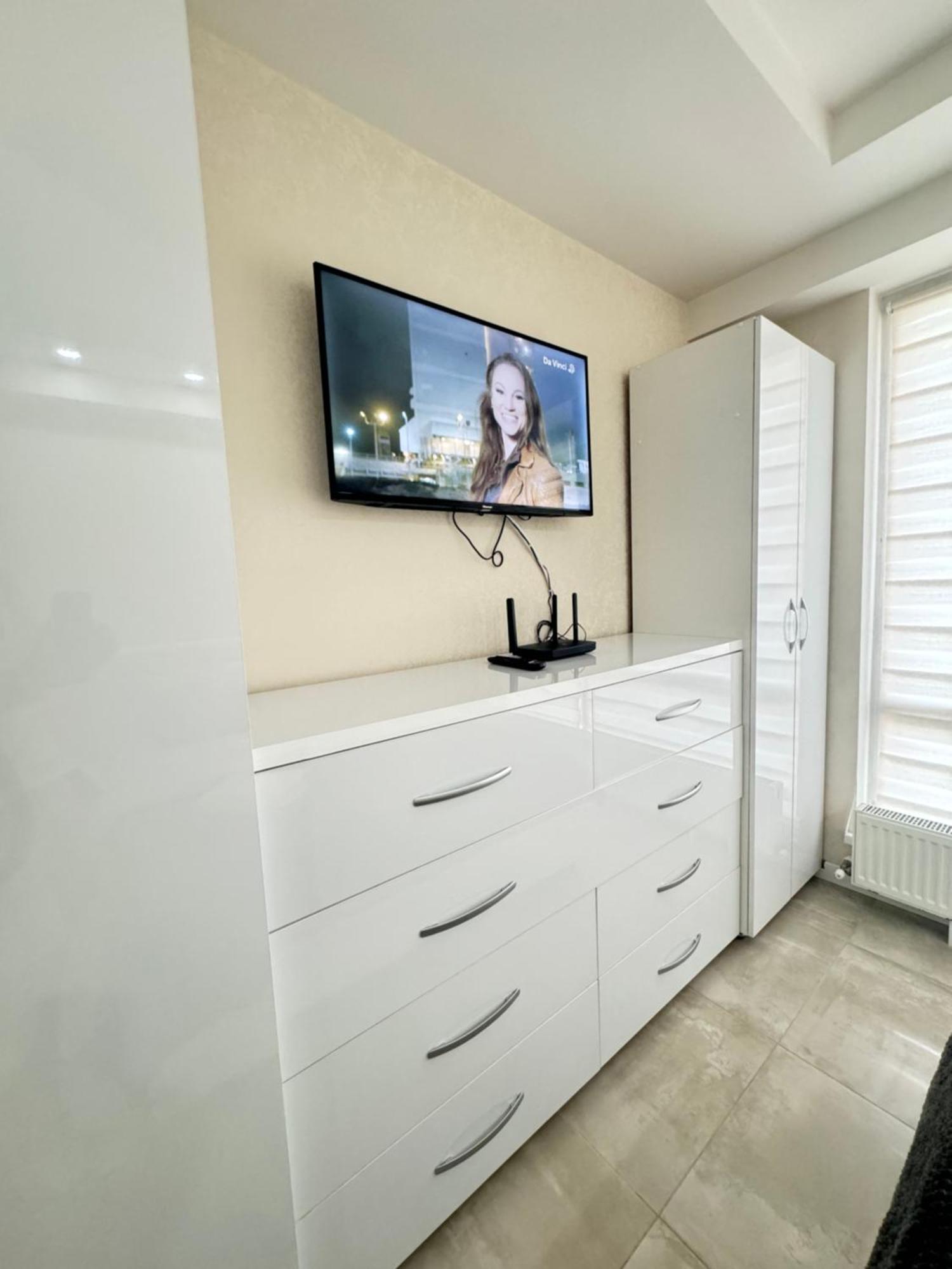 New Lux Apartment In Chişinǎu Buitenkant foto